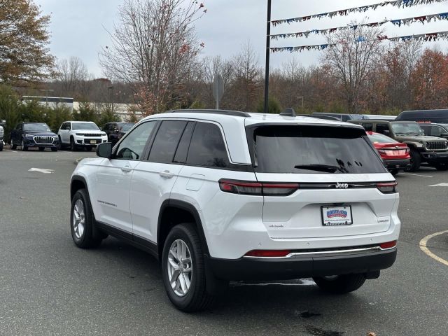 2025 Jeep Grand Cherokee Laredo X 4x4