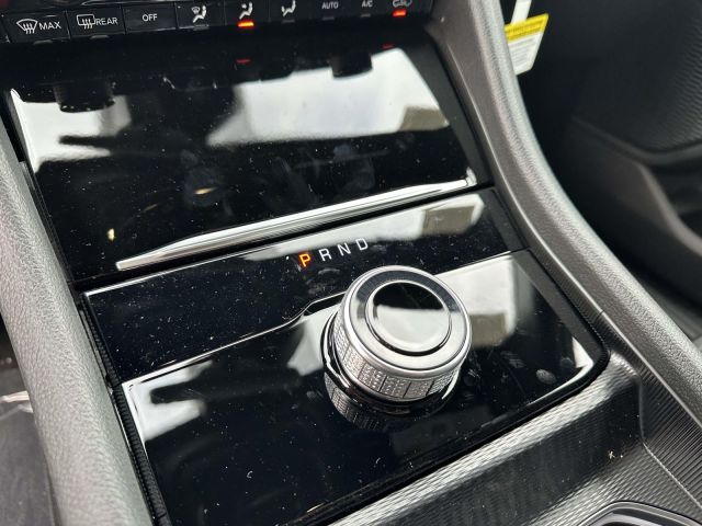 2025 Jeep Grand Cherokee Laredo X 4x4