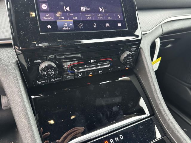 2025 Jeep Grand Cherokee Laredo X 4x4