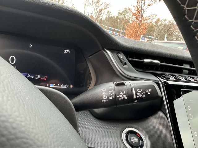 2025 Jeep Grand Cherokee Laredo X 4x4