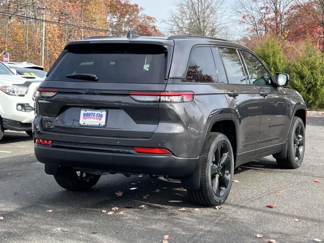 2025 Jeep Grand Cherokee Altitude X 4x4