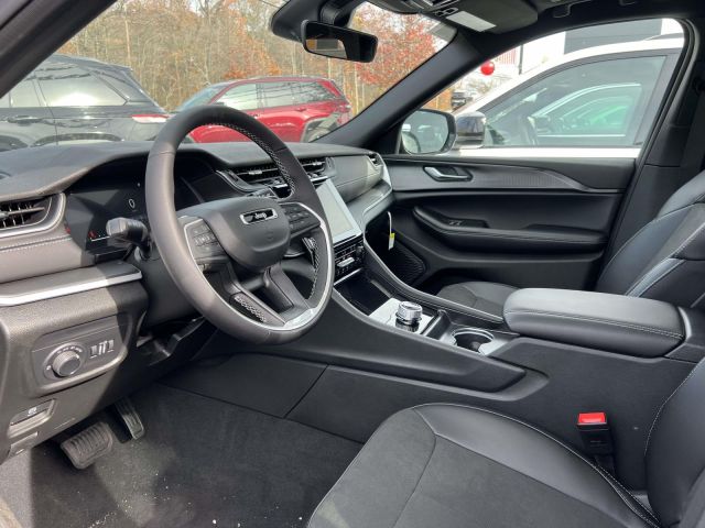 2025 Jeep Grand Cherokee Altitude X 4x4