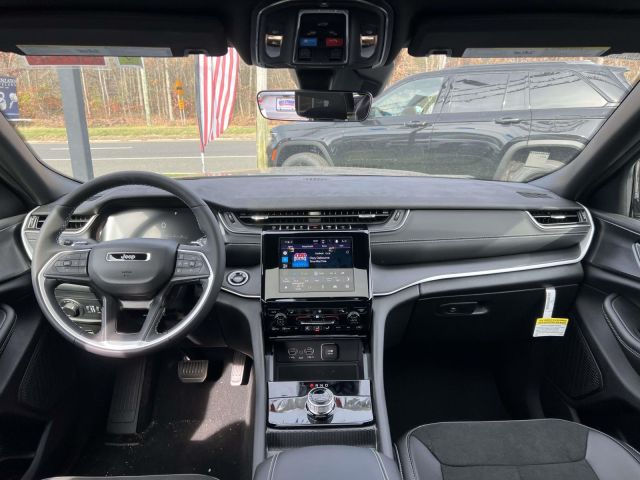 2025 Jeep Grand Cherokee Altitude X 4x4