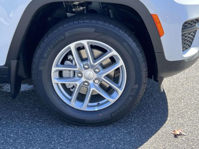 2025 Jeep Grand Cherokee Laredo X 4x4 2025 Jeep Grand Cherokee Laredo X 4x4