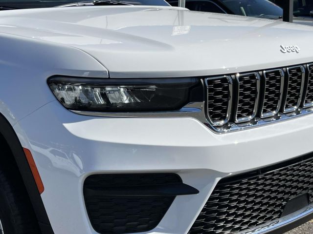 2025 Jeep Grand Cherokee Laredo X 4x4 2025 Jeep Grand Cherokee Laredo X 4x4