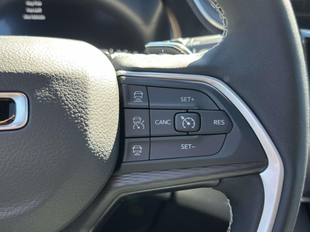 2025 Jeep Grand Cherokee Laredo X 4x4 2025 Jeep Grand Cherokee Laredo X 4x4