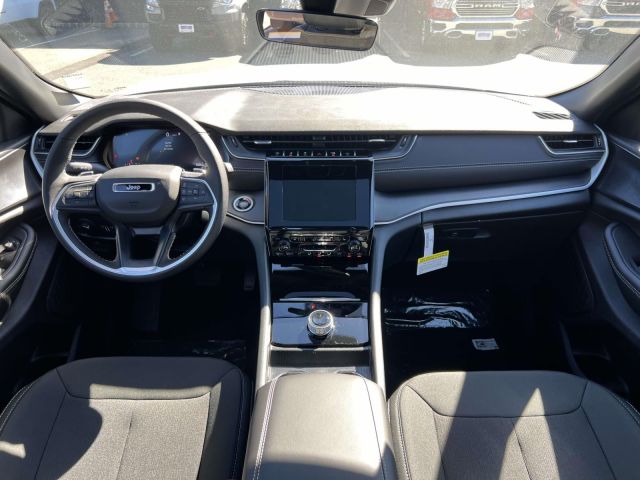 2025 Jeep Grand Cherokee Laredo X 4x4 2025 Jeep Grand Cherokee Laredo X 4x4