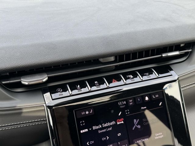 2025 Jeep Grand Cherokee Laredo X 4x4