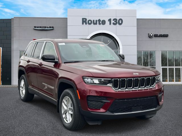 2025 Jeep Grand Cherokee LAREDO X 4X4 2025 Jeep Grand Cherokee LAREDO X 4X4
