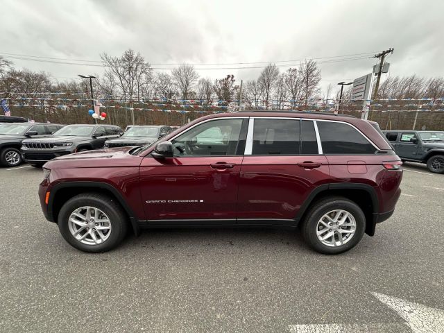 2025 Jeep Grand Cherokee LAREDO X 4X4 2025 Jeep Grand Cherokee LAREDO X 4X4