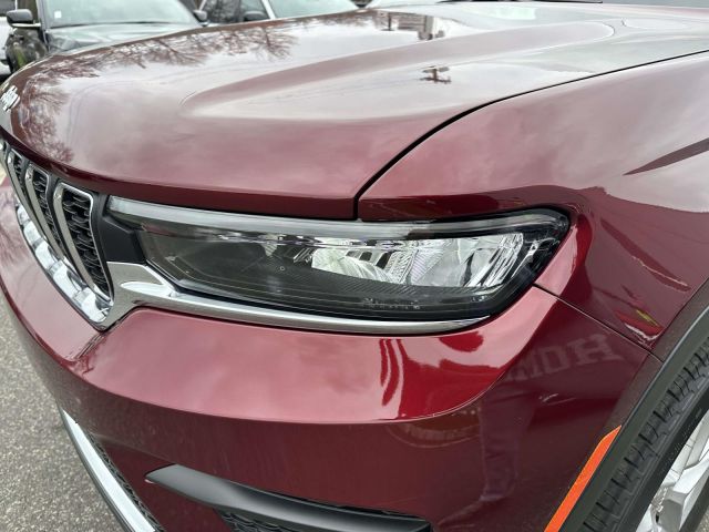 2025 Jeep Grand Cherokee LAREDO X 4X4 2025 Jeep Grand Cherokee LAREDO X 4X4