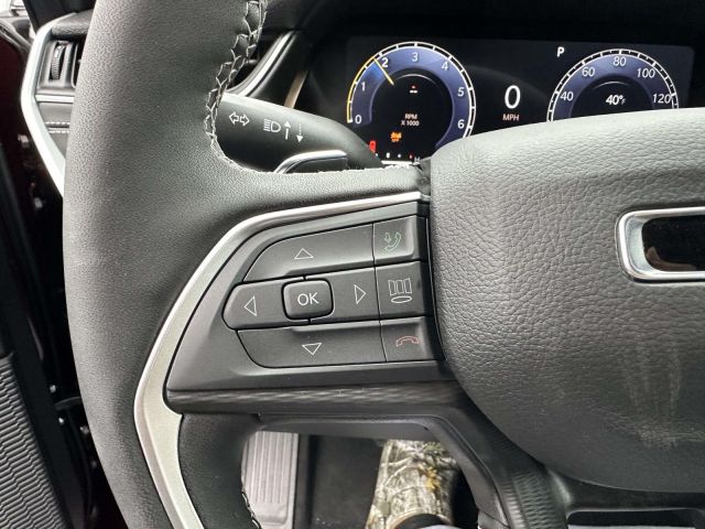 2025 Jeep Grand Cherokee LAREDO X 4X4 2025 Jeep Grand Cherokee LAREDO X 4X4