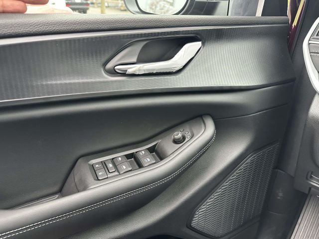 2025 Jeep Grand Cherokee LAREDO X 4X4 2025 Jeep Grand Cherokee LAREDO X 4X4