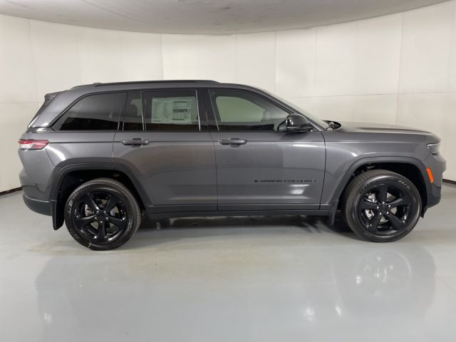 2025 Jeep Grand Cherokee Laredo 2025 Jeep Grand Cherokee Laredo