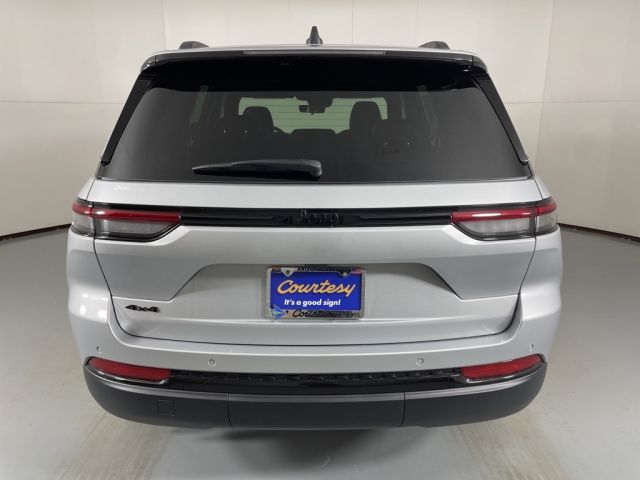 2025 Jeep Grand Cherokee Laredo 2025 Jeep Grand Cherokee Laredo