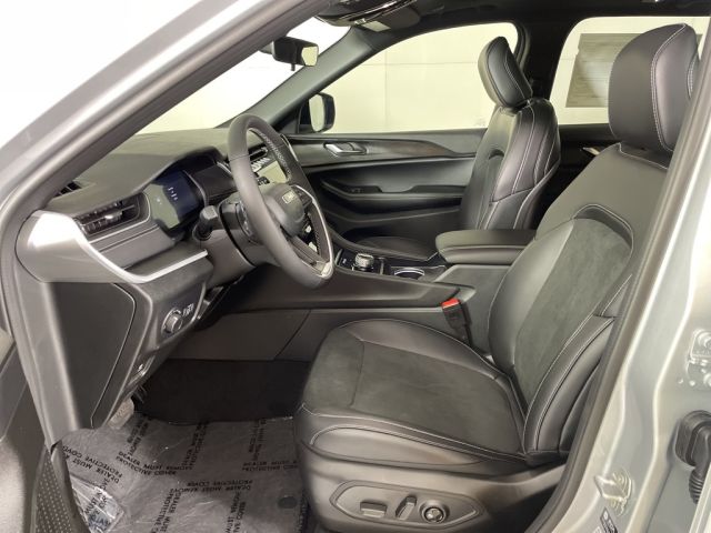 2025 Jeep Grand Cherokee Laredo 2025 Jeep Grand Cherokee Laredo