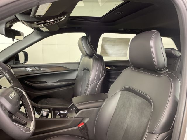 2025 Jeep Grand Cherokee Laredo 2025 Jeep Grand Cherokee Laredo