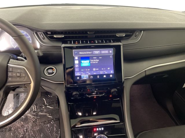 2025 Jeep Grand Cherokee Laredo 2025 Jeep Grand Cherokee Laredo