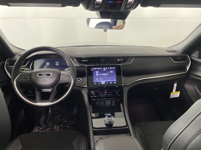 2025 Jeep Grand Cherokee Laredo 2025 Jeep Grand Cherokee Laredo