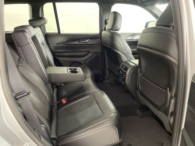 2025 Jeep Grand Cherokee Laredo 2025 Jeep Grand Cherokee Laredo