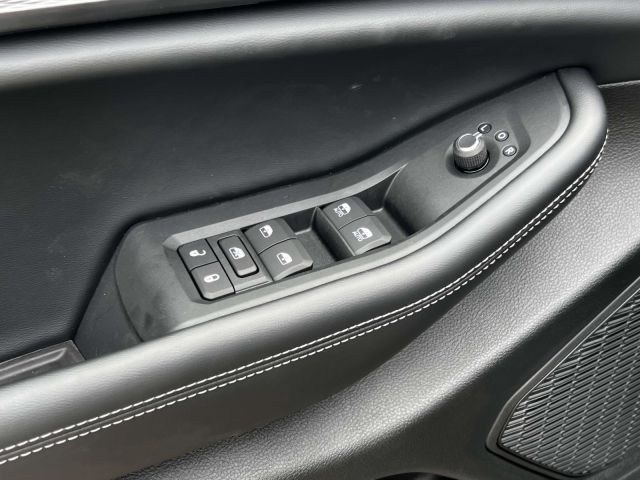 2025 Jeep Grand Cherokee Laredo X 4x4