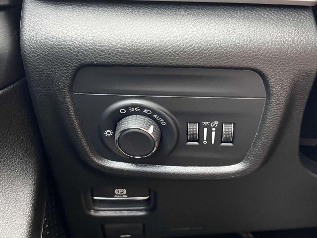 2025 Jeep Grand Cherokee Laredo X 4x4