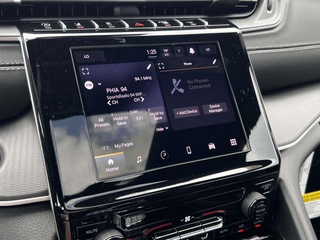 2025 Jeep Grand Cherokee Laredo X 4x4