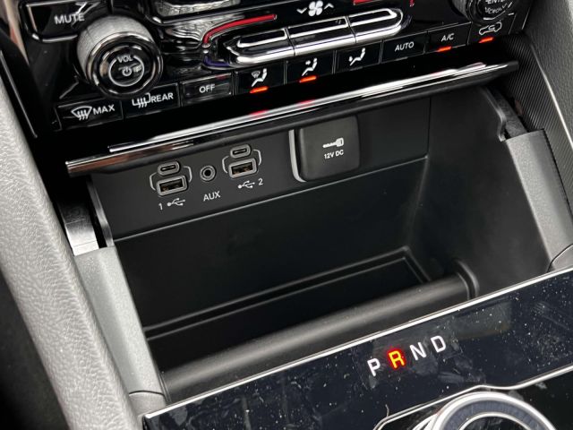 2025 Jeep Grand Cherokee Laredo X 4x4
