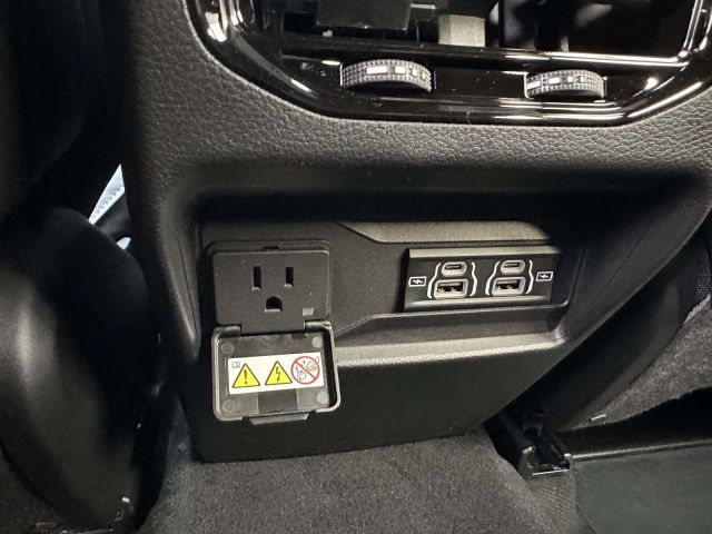 2025 Jeep Grand Cherokee Altitude X 4x4 2025 Jeep Grand Cherokee Altitude X 4x4