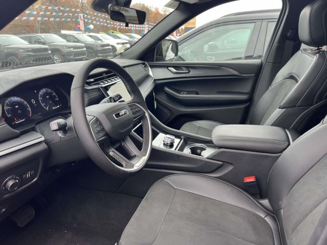 2025 Jeep Grand Cherokee Altitude X 4x4