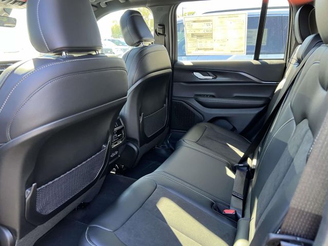 2025 Jeep Grand Cherokee Altitude X 4x4