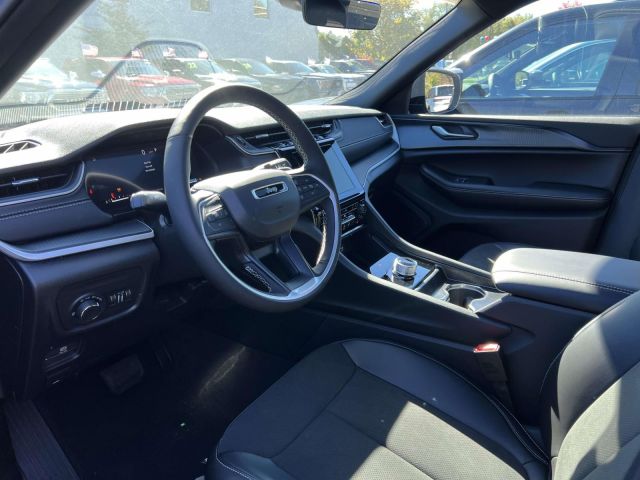 2025 Jeep Grand Cherokee Altitude X 4x4