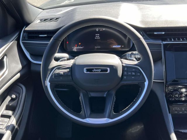 2025 Jeep Grand Cherokee Altitude X 4x4