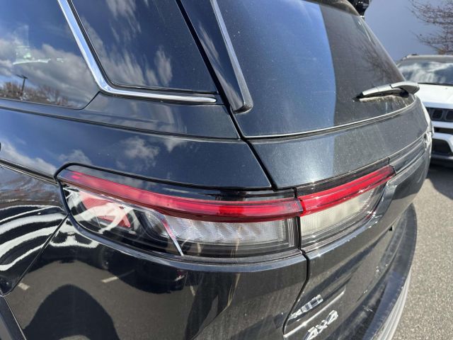 2025 Jeep Grand Cherokee Laredo 4x4 2025 Jeep Grand Cherokee Laredo 4x4