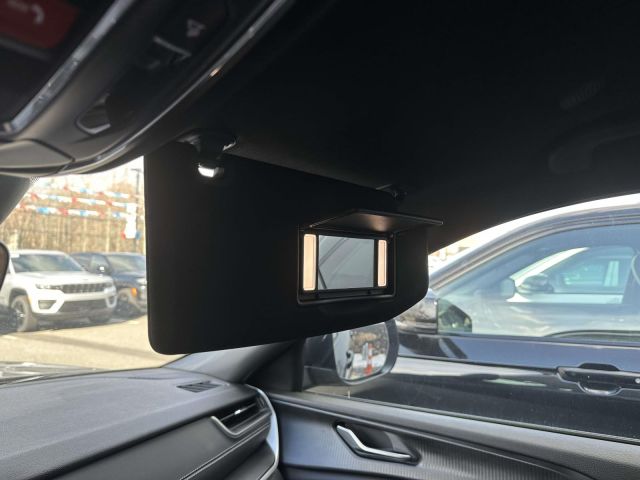 2025 Jeep Grand Cherokee Laredo 4x4 2025 Jeep Grand Cherokee Laredo 4x4