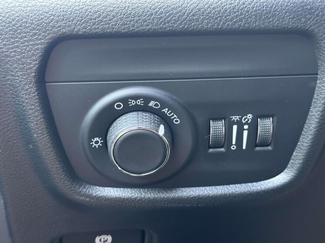 2025 Jeep Grand Cherokee Laredo 4x4 2025 Jeep Grand Cherokee Laredo 4x4