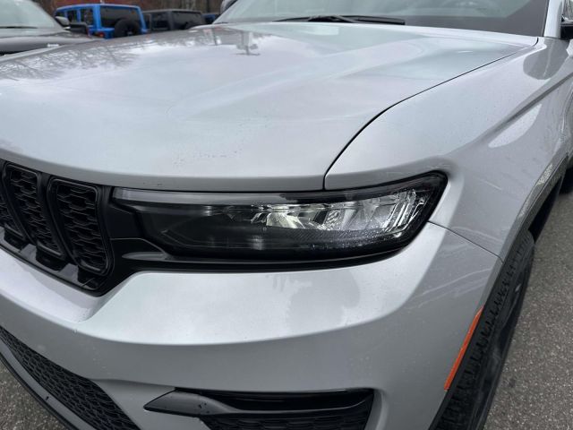 2025 Jeep Grand Cherokee LIMITED 4X4 2025 Jeep Grand Cherokee LIMITED 4X4