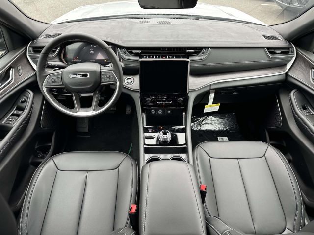 2025 Jeep Grand Cherokee LIMITED 4X4 2025 Jeep Grand Cherokee LIMITED 4X4