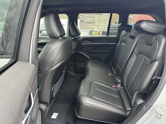 2025 Jeep Grand Cherokee LIMITED 4X4 2025 Jeep Grand Cherokee LIMITED 4X4