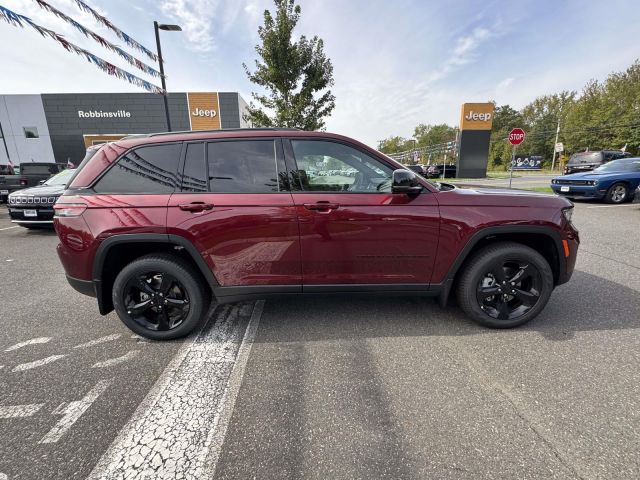 2025 Jeep Grand Cherokee Limited 4x4