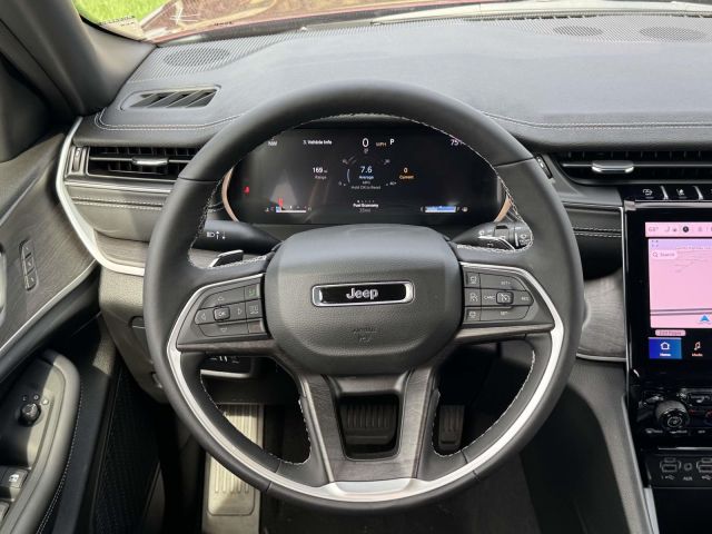 2025 Jeep Grand Cherokee Limited 4x4