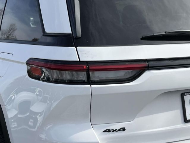 2025 Jeep Grand Cherokee Limited 4x4 2025 Jeep Grand Cherokee Limited 4x4