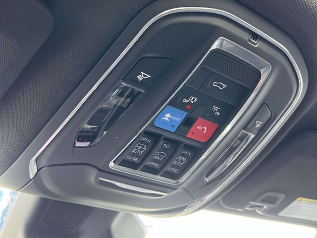 2025 Jeep Grand Cherokee Limited 4x4 2025 Jeep Grand Cherokee Limited 4x4