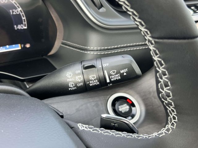 2025 Jeep Grand Cherokee Limited 4x4 2025 Jeep Grand Cherokee Limited 4x4