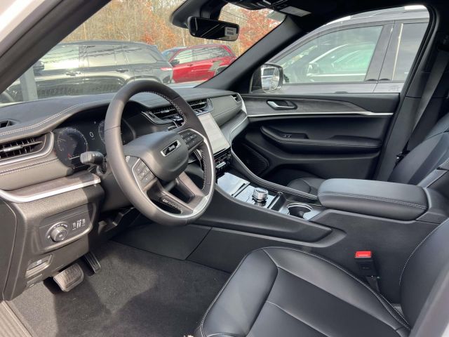 2025 Jeep Grand Cherokee Limited 4x4 2025 Jeep Grand Cherokee Limited 4x4