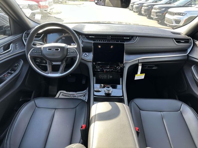 2025 Jeep Grand Cherokee Limited 4x4