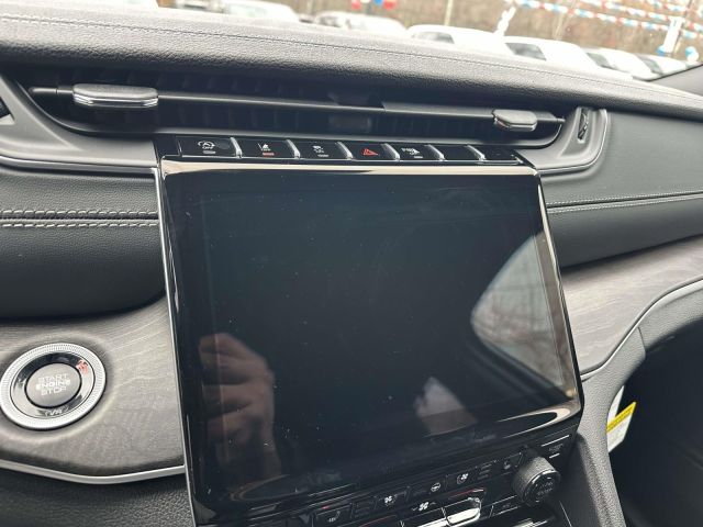 2025 Jeep Grand Cherokee Limited 4x4 2025 Jeep Grand Cherokee Limited 4x4