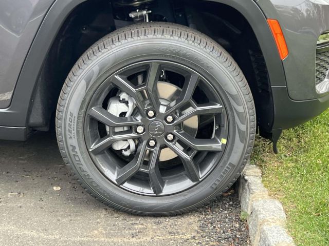 2025 Jeep Grand Cherokee Limited 4x4 2025 Jeep Grand Cherokee Limited 4x4