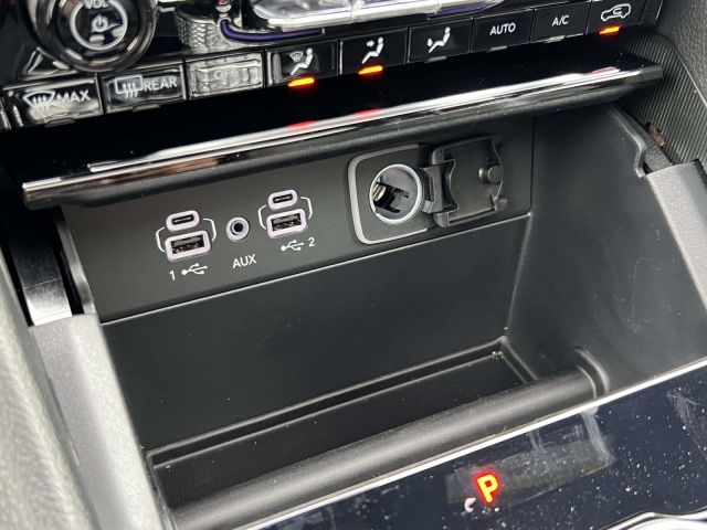 2025 Jeep Grand Cherokee Limited 4x4 2025 Jeep Grand Cherokee Limited 4x4