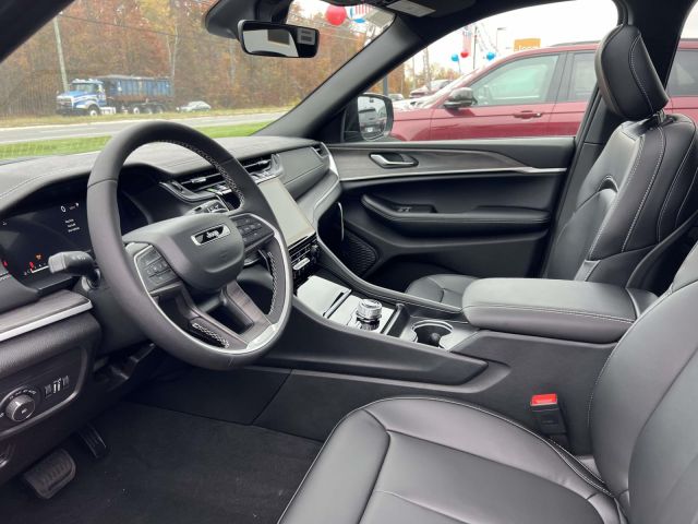 2025 Jeep Grand Cherokee Limited 4x4 2025 Jeep Grand Cherokee Limited 4x4